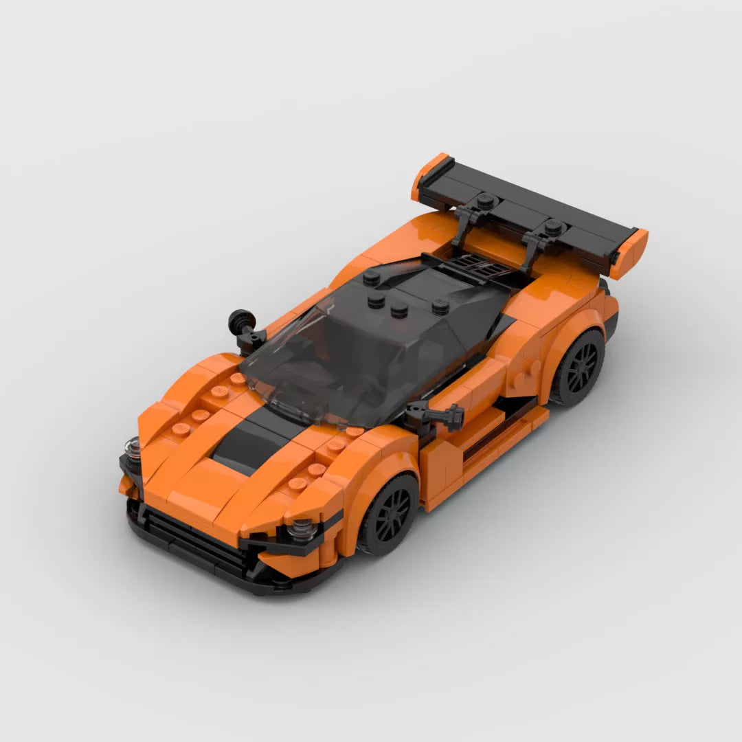 Blocky Speeders McLaren 720s GT3